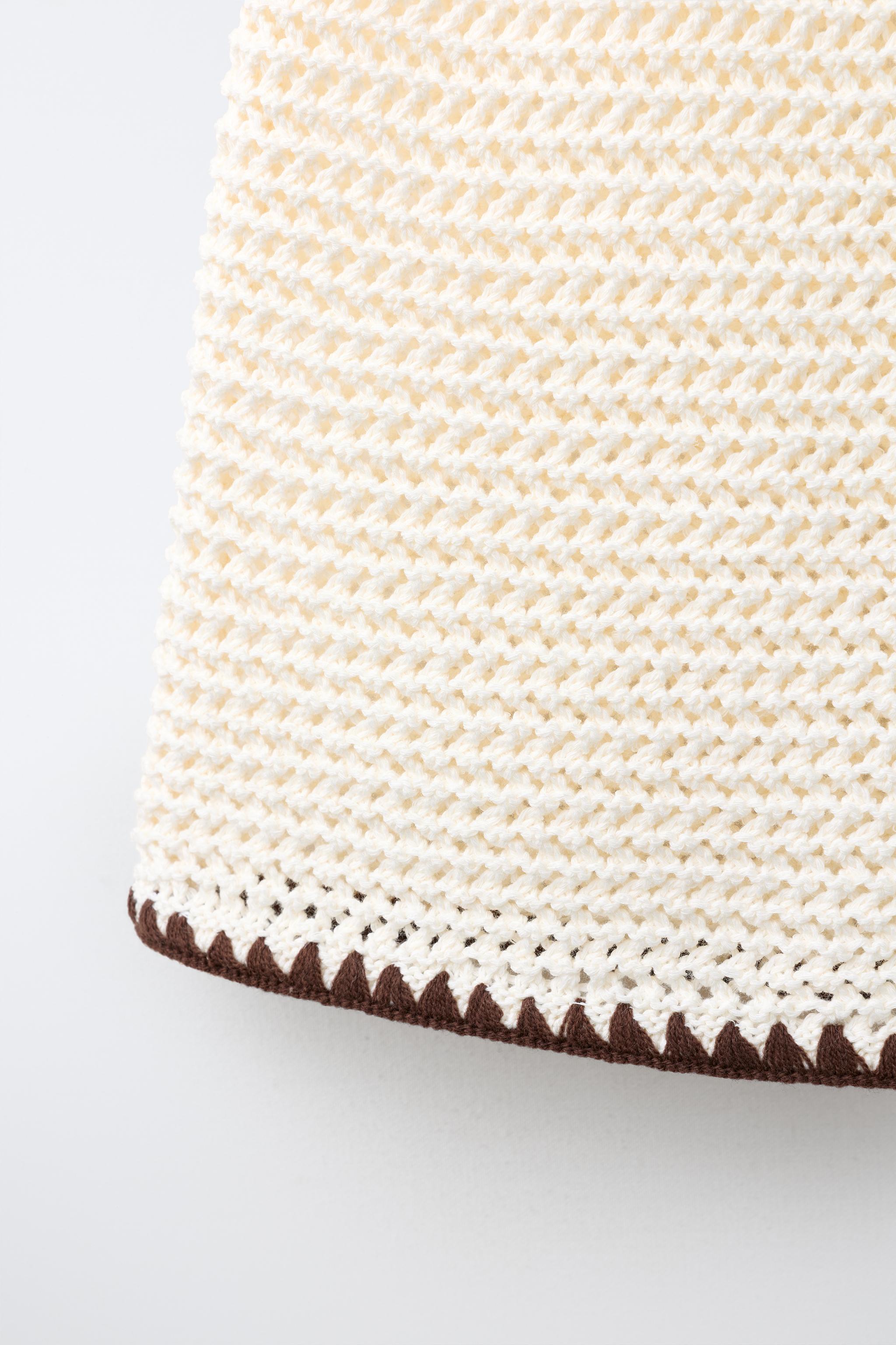 CONTRAST HEM KNIT SKIRT